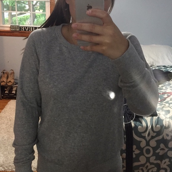 Plain grey sweater - Picture 1 of 2